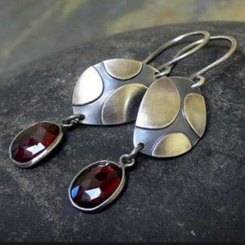 Ethnic Bronze Color Oval Red Stone Earrings Vintage Irregular Shape Carving Pattern Dangle Earrings for Women Jewelry