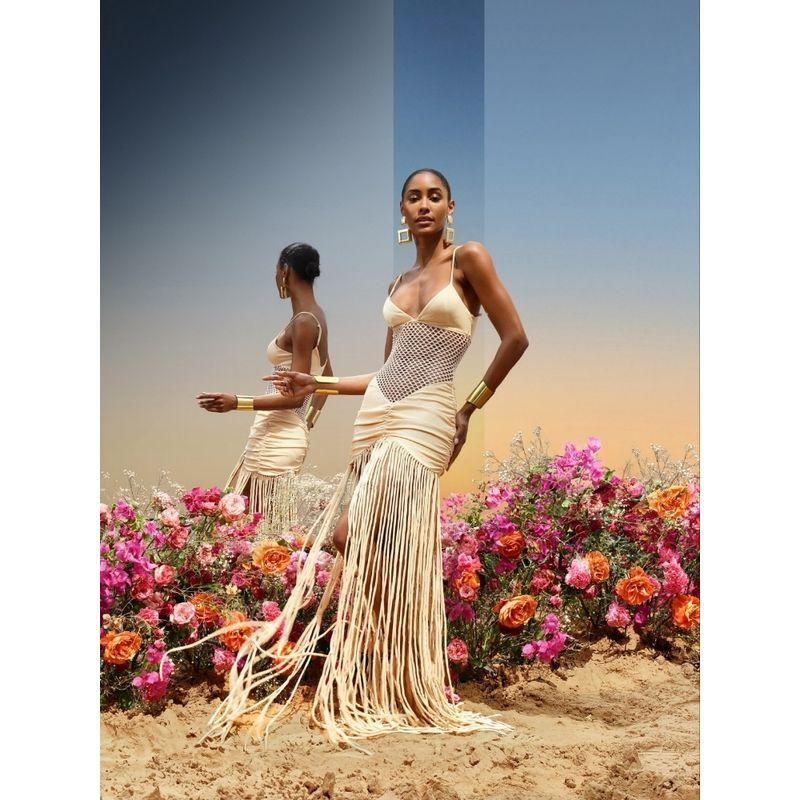 

Эльза Европейский и Американский Гяру 2025 Летняя Мода Слинг Сетка Открытая Талия Сексуальная Сумка Miumiu Бедра Кисточки Платье Champagne S