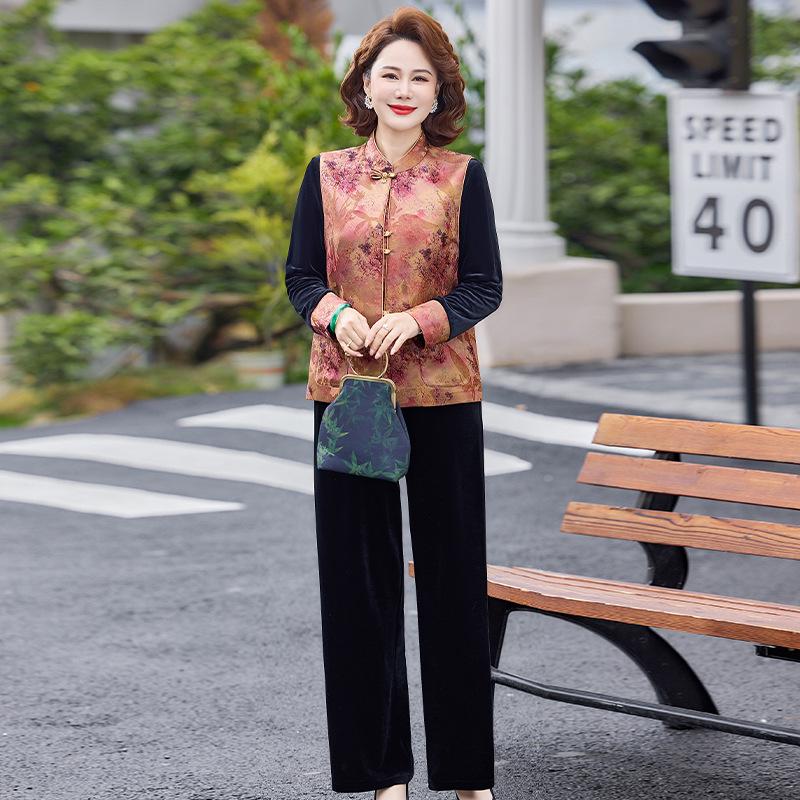 

2026 New Chinese Style Gold Velvet Three-Piece Suit for Middle-Aged and Elderly Women: Spring Vest Outfit 4XL for 68-73 kg червоний