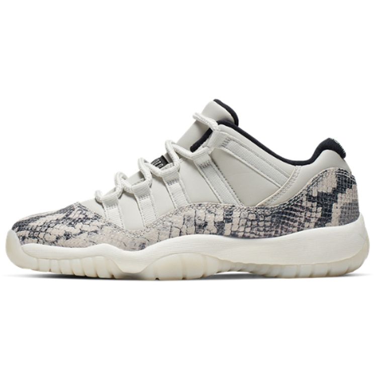 

Дитячі кросівки Air Jordan 11 Retro Low GS Light Bone Snakeskin Grey Light-Bone-Black-Smoke-Grey CD6847-002 36.5
