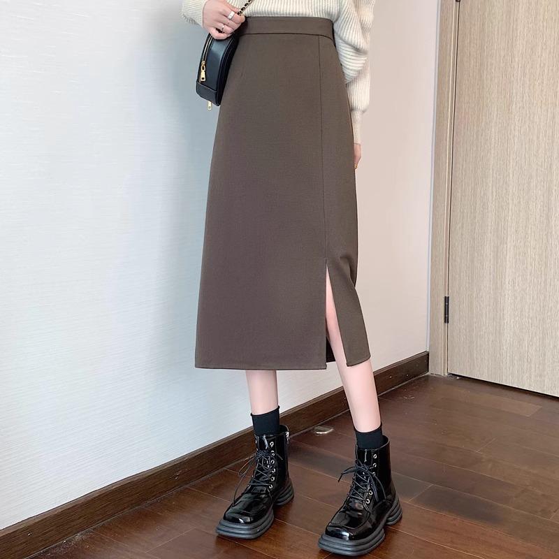 High-Waist Slit Midi Skirt: Slimming A-Line Bodycon for Women - Spring 2024 Collection