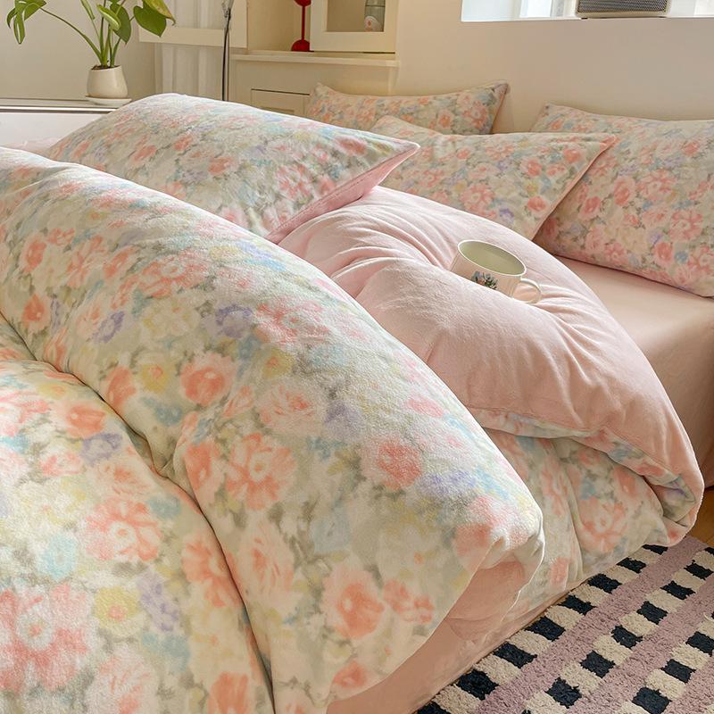 Thickened Milk Fleece Bed Four-Piece Set Warm Coral Fleece Bed Sheet Quilt Cover Three-Piece Bedding