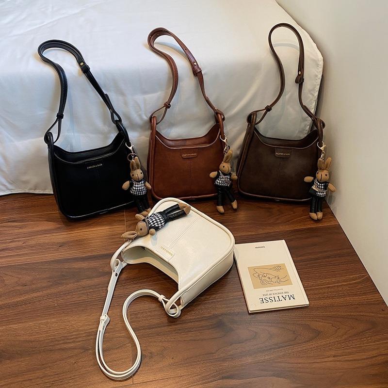 Retro Bucket Bag Women's New Autumn and Winter Commuting Large-capacity Simple Niche Shoulder Messenger Bag