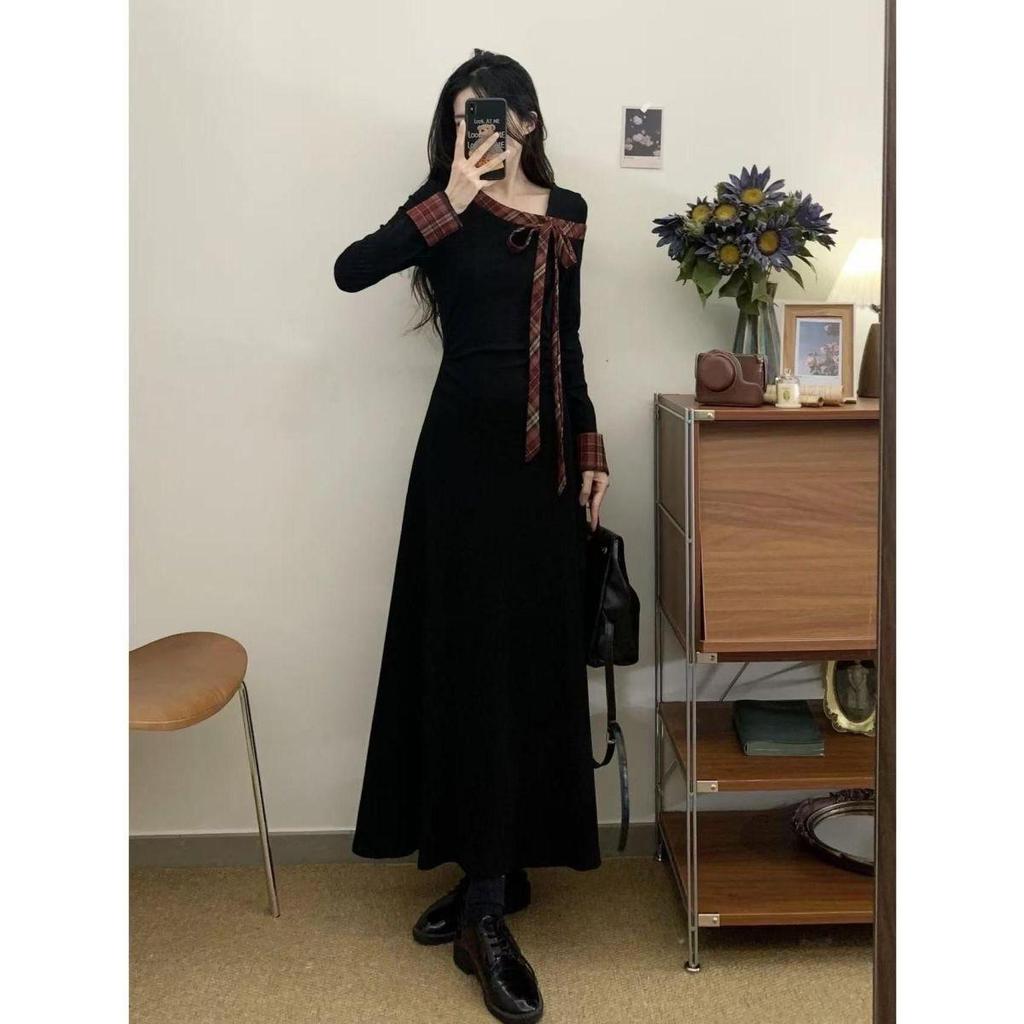 Hepburn-Style Black Butterfly Bow Slim Dress - Early Spring 2026