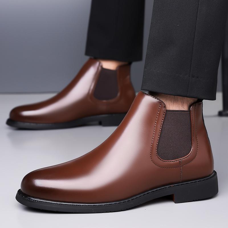 Autumn Winter 2025 New Men Leather Shoes Outdoor Motorcycle Boots Male All-match Chelsea Boots Luxury Men Slip On Ankle Boots
