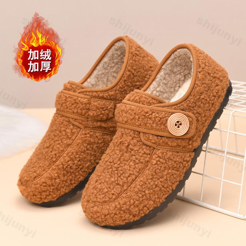 Women Flat Plush Shoes 2026 Winter New Vintage Casual Soft Sole Warm Shoes Comfortable Non Slip Lightweight Outdoor Cotton Shoes