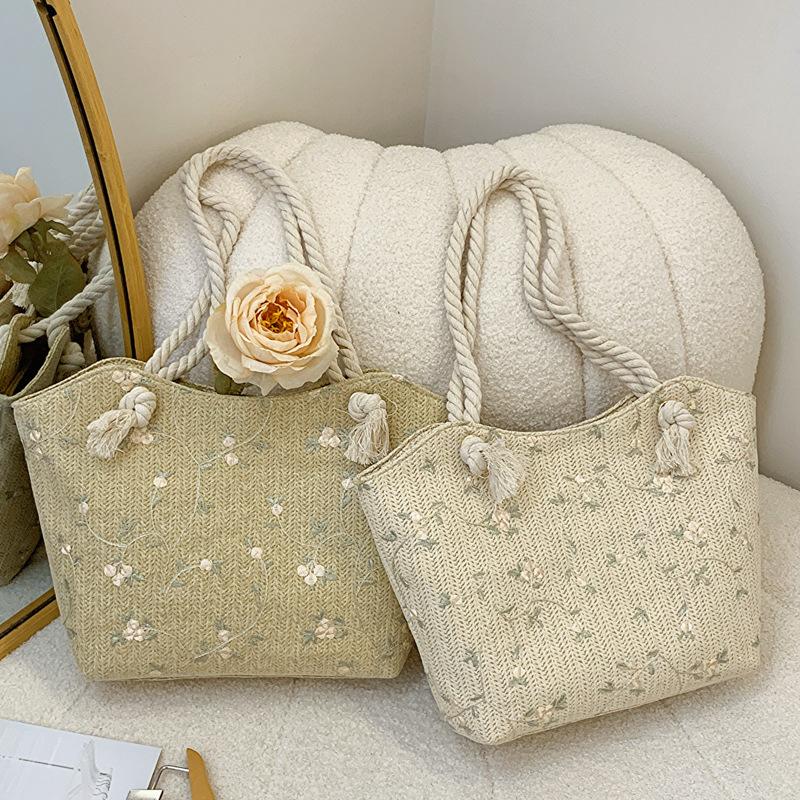 Large Capacity Fashion Korean Version Woven Handbag 2025 Spring New Versatile Ins Shoulder Armpit Bag Tote Bag