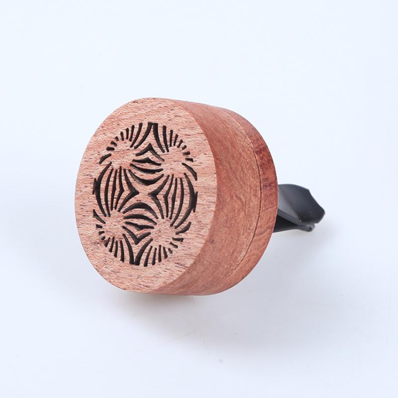 1Pcs Car Essential Oil Diffuser Wooden Aroma Diffuser Car Vent Clip Wooden Carved Aromatherapy Diffuser Auto Air Freshener