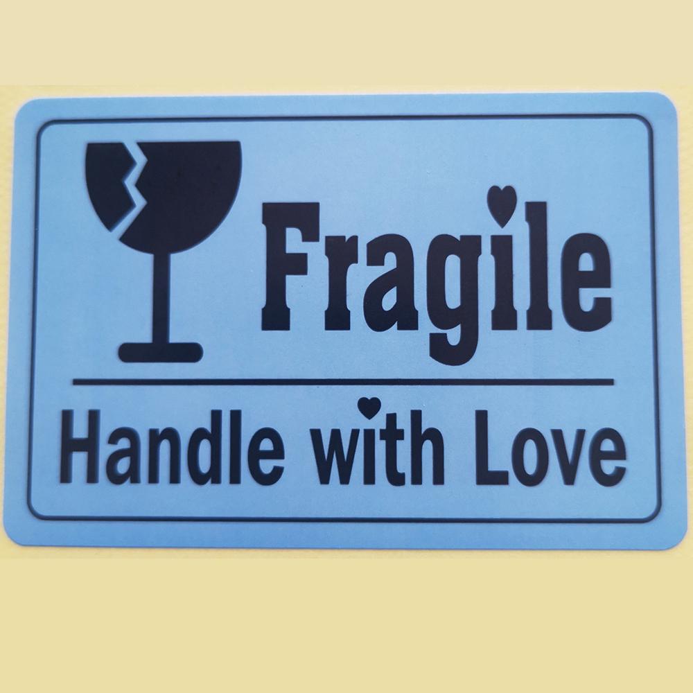 

100 шт. 76x51 мм ХРУПКАЯ РУЧКА С ЛЮБОВЬЮ Транспортная этикетка Посылка Передача Предупреждающая наклейка о повреждении Милое сердце Счастливое розовое напоминание