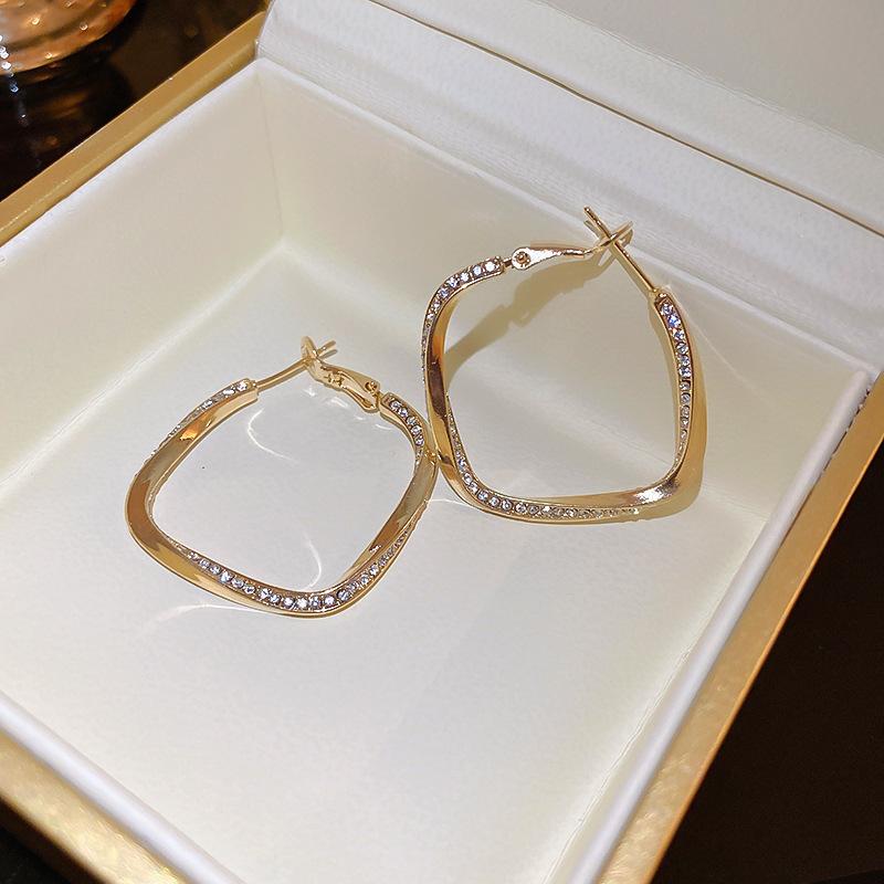 European and American silver needle simple zircon earrings exaggerated personality design earrings high-end versatile temperament earrings