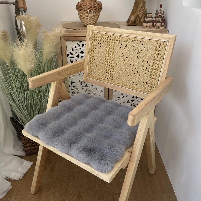 כרית כיסא פלוש ארנב מצמר מרופדת - כרית מושב מרובעת נעימה לספה, למשרד או לשולחן איפור.