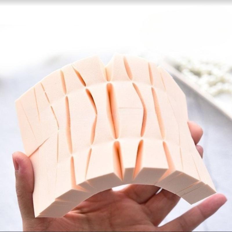 24Pcs Makeup Puff Triangle Face Foundation Cosmetic Women Beauty Makeup Wedges Sponge Wet and Dry Use