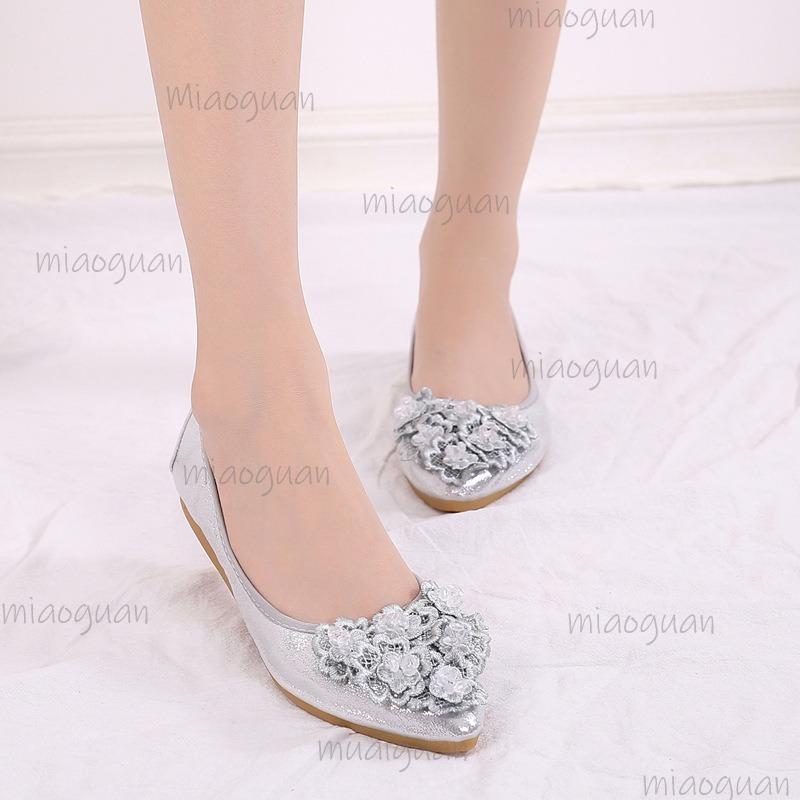 Embroidery Floral Ballet Flat Shoes Soft-sole Leather Slip-On Women's Casual Shoes Comfortable Low Heel Pumps Female Footwear