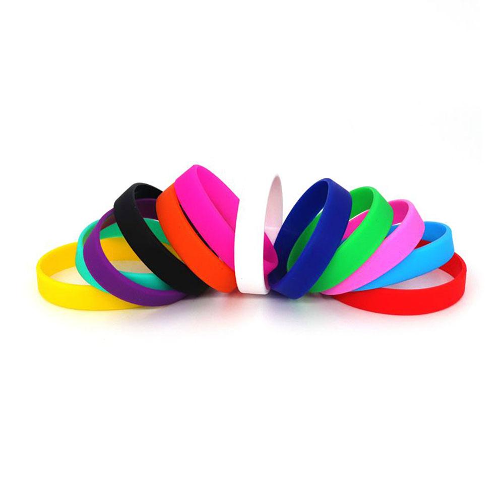 SW 2 PZ Braccialetto in Silicone Personalizzato Cinturino da Polso Colore Solido Cinturino da Mano Casual Anello di Gomma Braccialetto Sportivo in Gel di Silice Cinturino da Polso