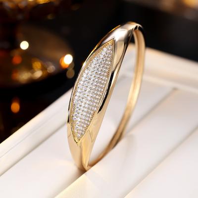 Light and Luxurious Women's Fashionable and Simple Zircon High-end Style Versatile Jewelry Bracelet