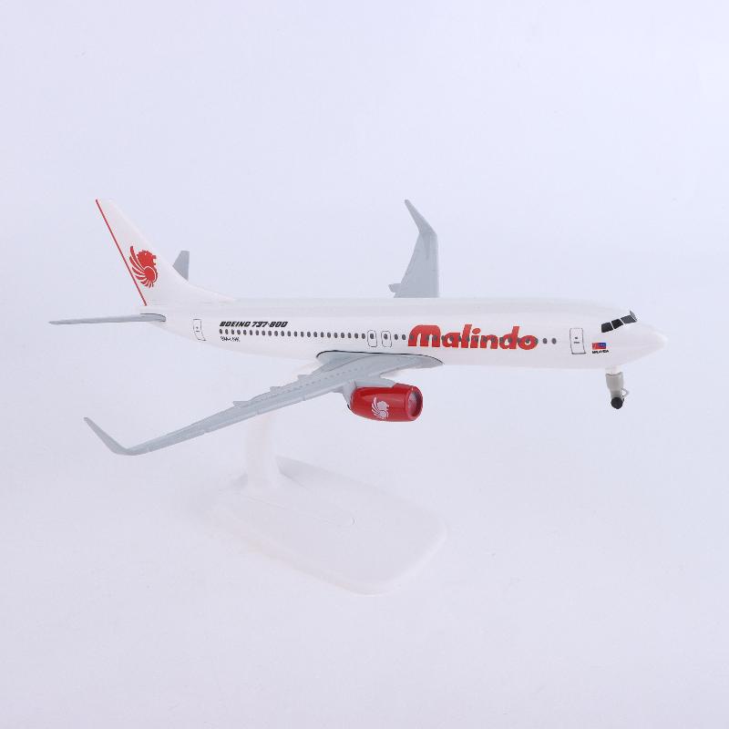 

1 Set 20CM 1:400 Scale Metal B737 Malindo Aircraft Model Simulation Passenger Anniversary Plane Collection DIY Decoration