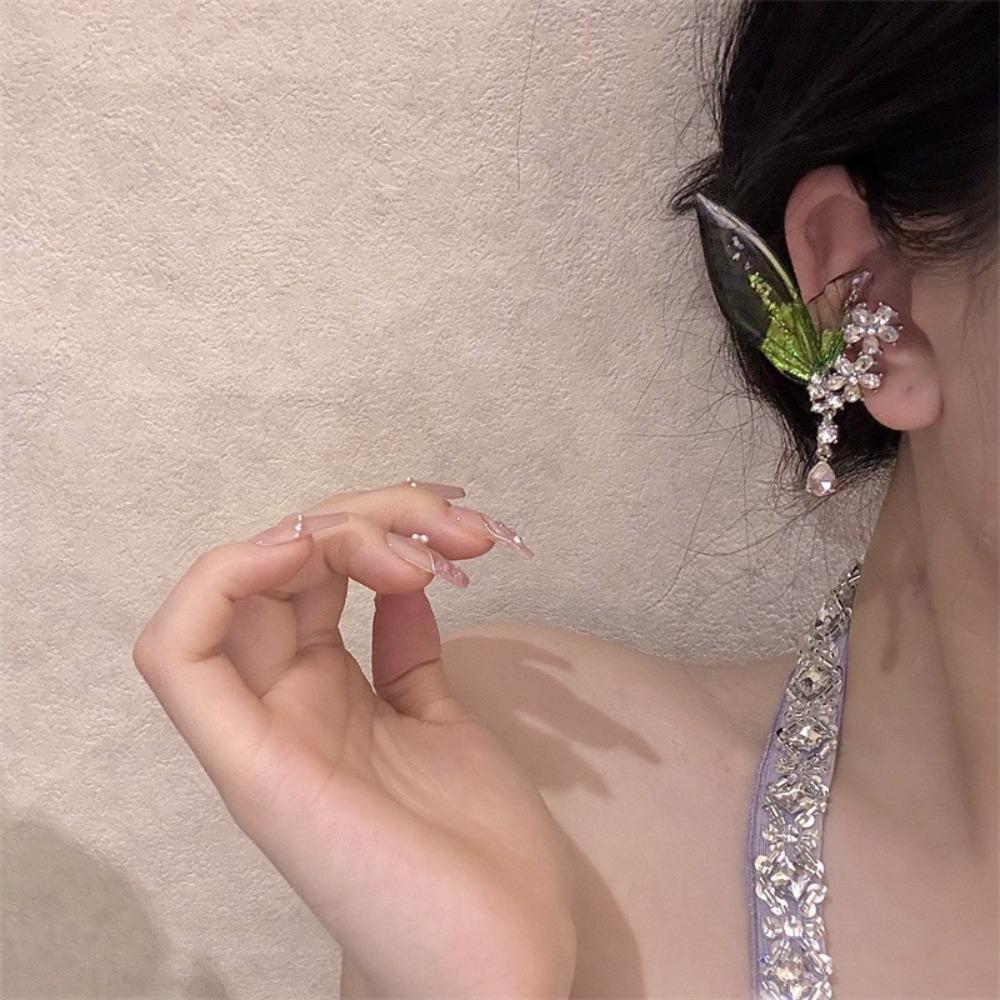 

Shiny Green Elf Ear Clip Exquisite Butterfly Earrings Unique Wings Ear Clip Masquerade зелений