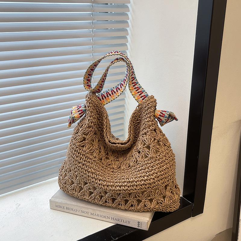 

New straw bag woven bag fashionable women s bag large capacity bag tote bag simple beach bag хакі
