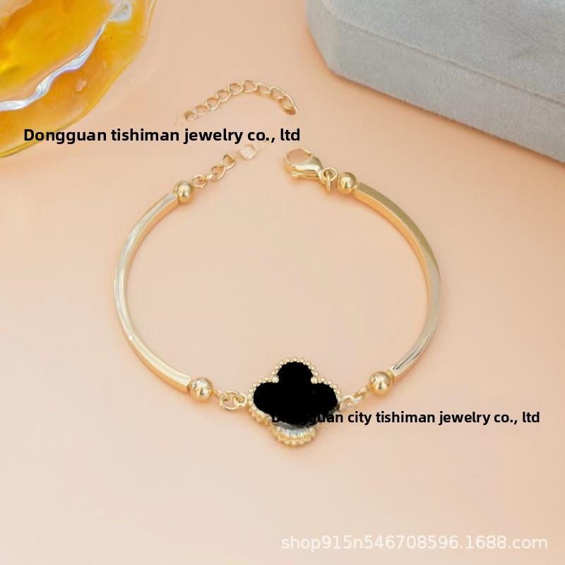 Luxury Four-Leaf Clover Titanium Steel Bracelet, Minimalist Non-Fading Bangle for Women Four-Leaf Clover чёрный