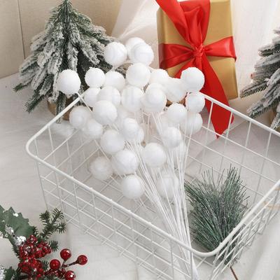 Christmas Tree Ornament White Snowball Foam Decorations for Holiday Window Setup and Party Displays with Classic Seasonal Style