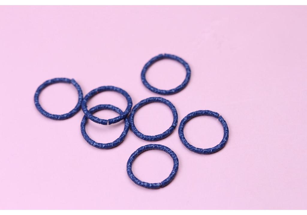 DIY Jewelry Accessories: Colored Baking Paint Embossed Rings (2,000/pack), featuring Round, Open, Single, and Twisted Flower Designs.