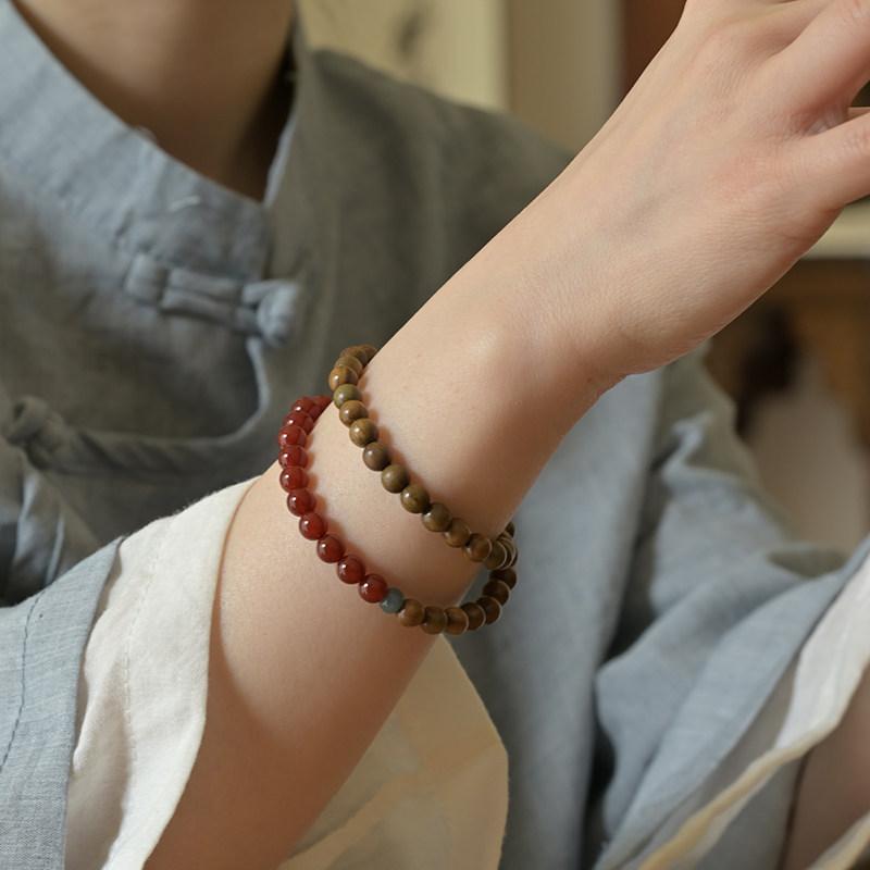 Iced watermelon green sandalwood and translucent red agate6m Double-ring wooden bracelet, cool and elegant, artistic and calming Buddhist beads for