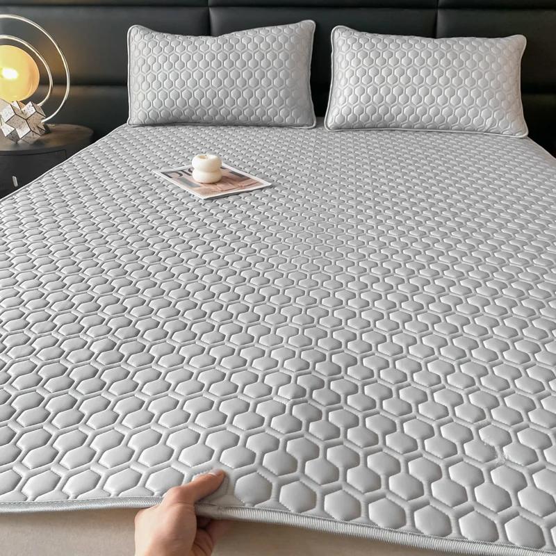 Naturlig Lateks Tykk Sommer Madrass for Seng Høykvalitets Kjølig Følelse Rayon Sengbeskytter og Putetrekk Is Silke Laken Sett Kjølende