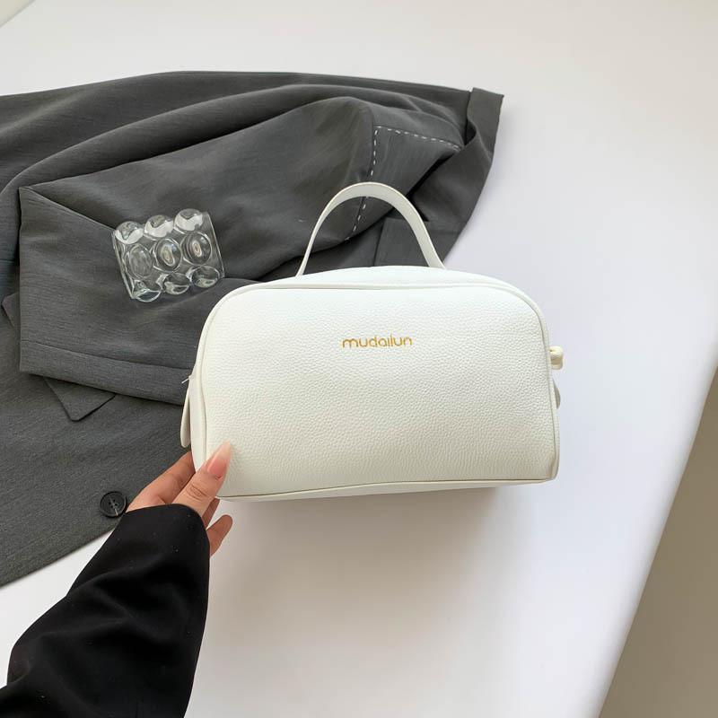 

Fashionable Chic Pu Leather Mini Handbag With Unique Design Perfect For Autumn білий
