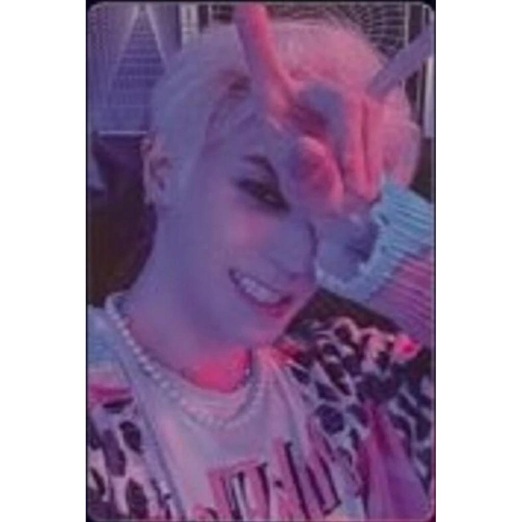 NCT 127 NCT127 4th ALBUM 2 BADDIES OFFICIAL PHOTO CARD