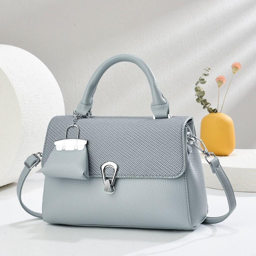 Street Style Solid Color Pu Tote Bag For Women With Quilted Pattern And Inner Zipper Pocket