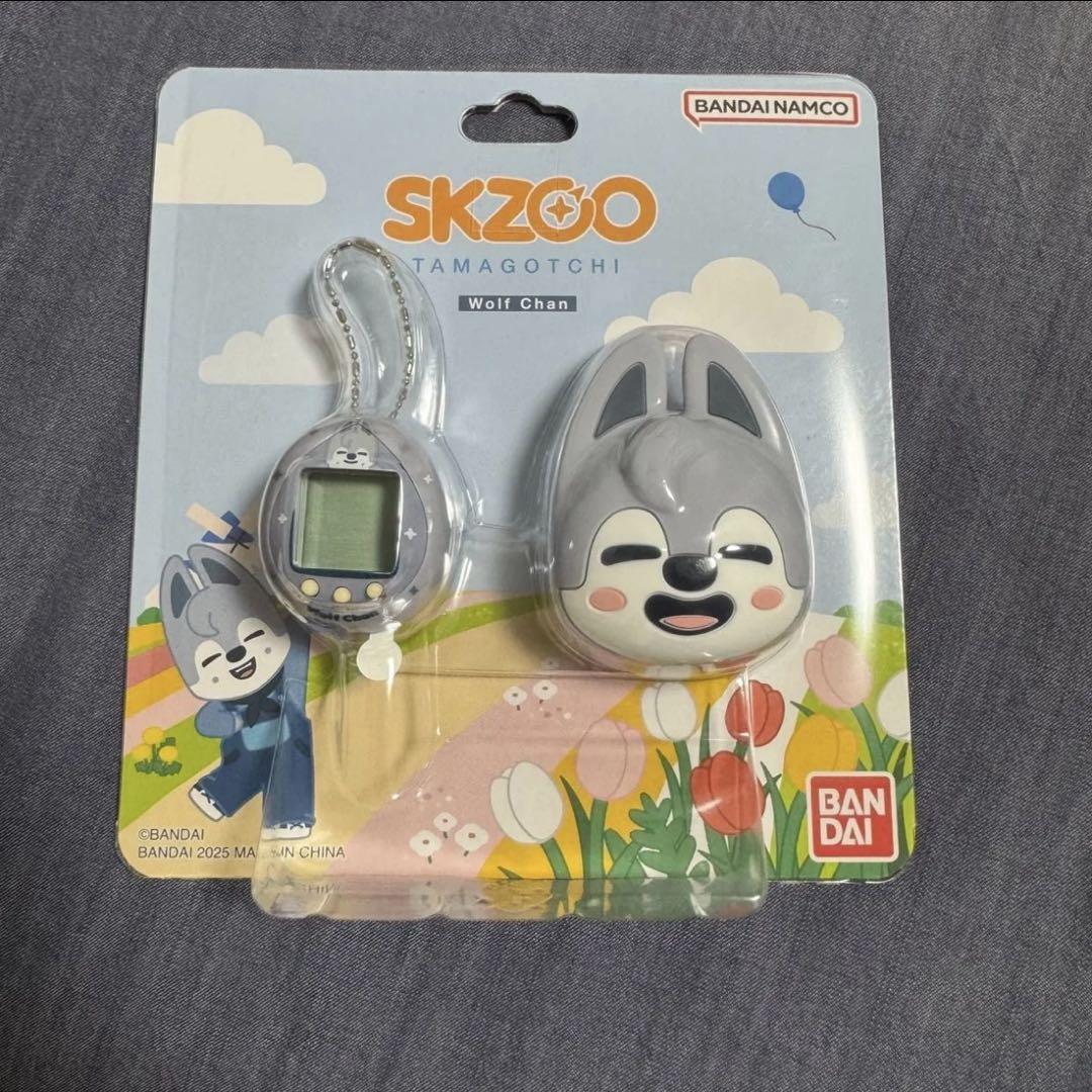 

[USED] StrayKids skzoo Tamagotchi Wolfchan
