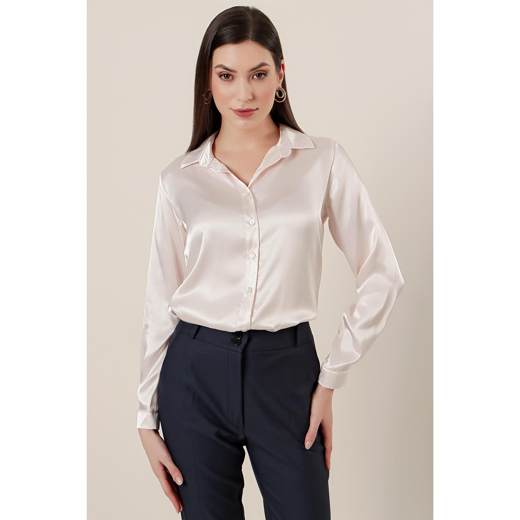 

Легкая атласная рубашка