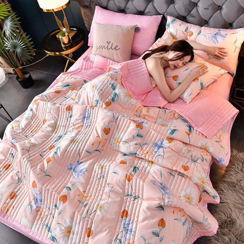 Simple Modern Air Condition Thin Blanket Summer Quilt Cotton Fluffy Plaid Blanket on The Bed Comfortable Comforter