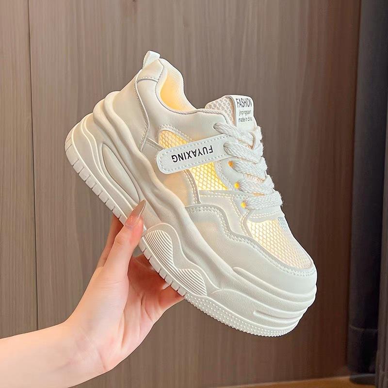 

Мода 2025 Новые дышащие сетчатые кроссовки на платформе Женские кроссовки на массивной подошве Белая повседневная обувь Облачная амортизация Кроссовки на танкетке Плоские туфли с перфорацией 40