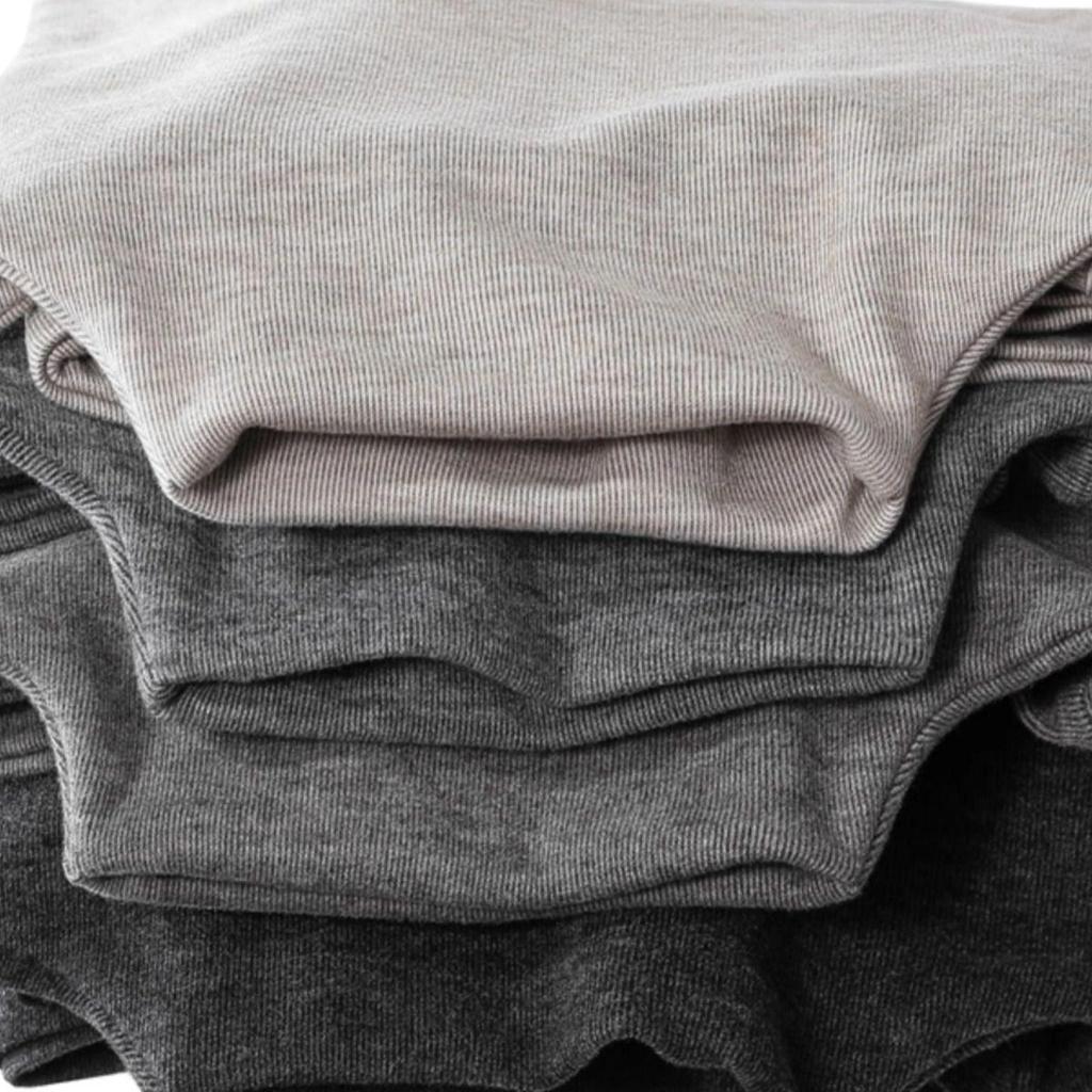 Women's Fleece-Lined Warm Slim-Fit Half-High Neck Base Layer Top, Long-Sleeved, Solid Color, Versatile for Autumn/Winter.