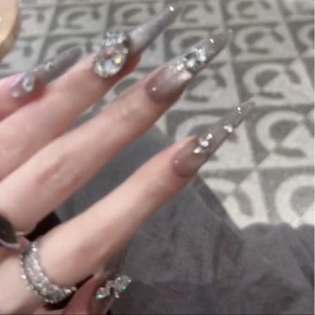 Long pointed thin dog full of zircon diamonds pure hand-worn nail whitening finished nail patch temperament advanced sense fake nails