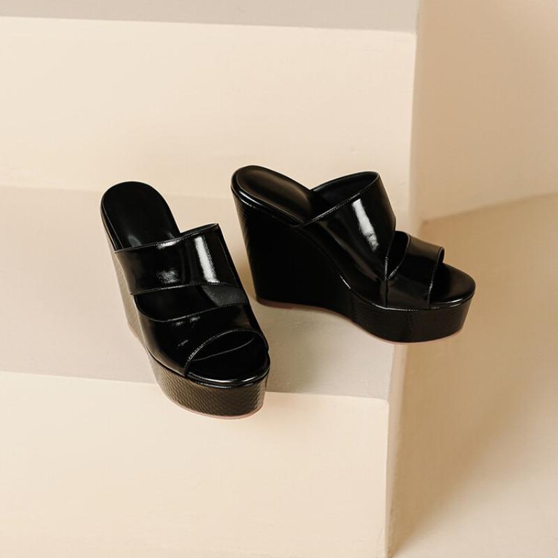 2025 Super High Heel Wedge Heel Flip-flops, New Summer Fashion Large-sized Flip-flops for Women, Fashionable Women's Shoes 35-42