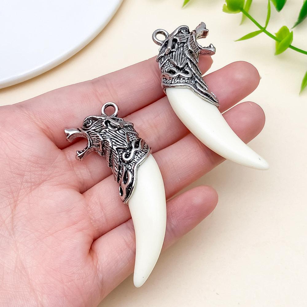 

Ретро Этнические Серьги-подвески и Ожерелье с подвеской в виде волчьего зуба и тибетским серебром с полимерной инкрустацией