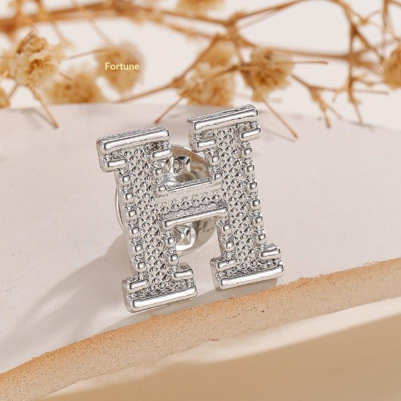 2Pcs Initial A To Z 26 Letters Pin Silver Color Fashion Metal Alphabet Women Men Suit Collar Lapel Brooch Pin Accessories