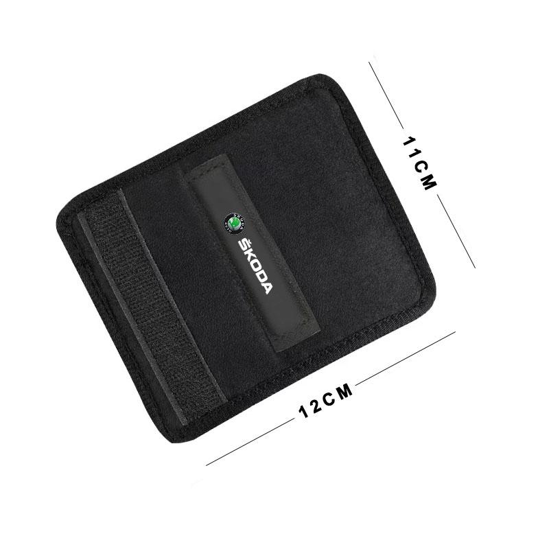 4 Τεμ. Γάντια Έλξης Αυτοκινήτου Προστατευτικό Κάλυμμα Χειρολαβής Υποβραχιονίου Οροφής Αξεσουάρ για Skoda Octavia Fabia A7 Kamiq Kapoq Kodiaq Rapid SCALA Superb Yeti Derivati