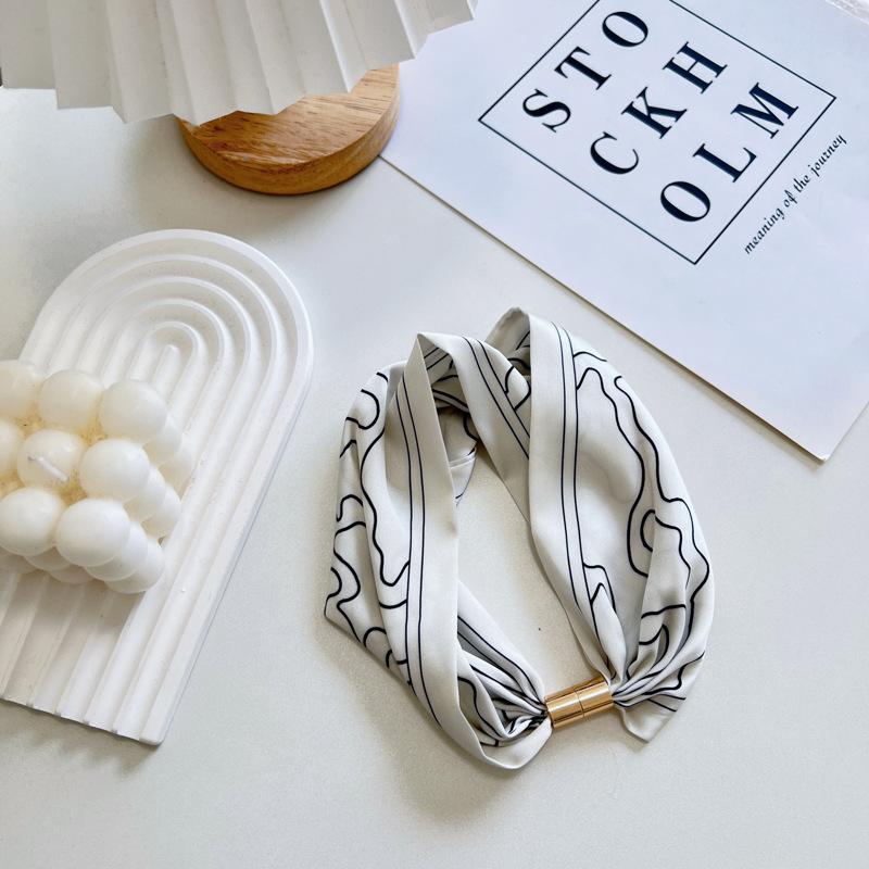 Korean Style New Fahion Silk Scarf Pearl Necklace Decoration Printed All-Matching Vintage Scarf Professional Lady Small Scarf