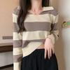 A Stylish Striped Knitted Sweater for Women's Autumn, Featuring A Retro and Laid-back Style, Long-sleeved Short Top