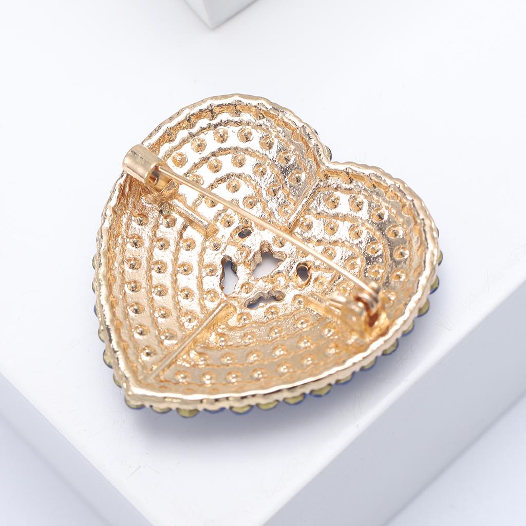 Valentine's Day Romantic Rhinestone Heart Brooches for Women Pearl Love Pins Banquet Party Backpack Gifts Jewelry Accessories