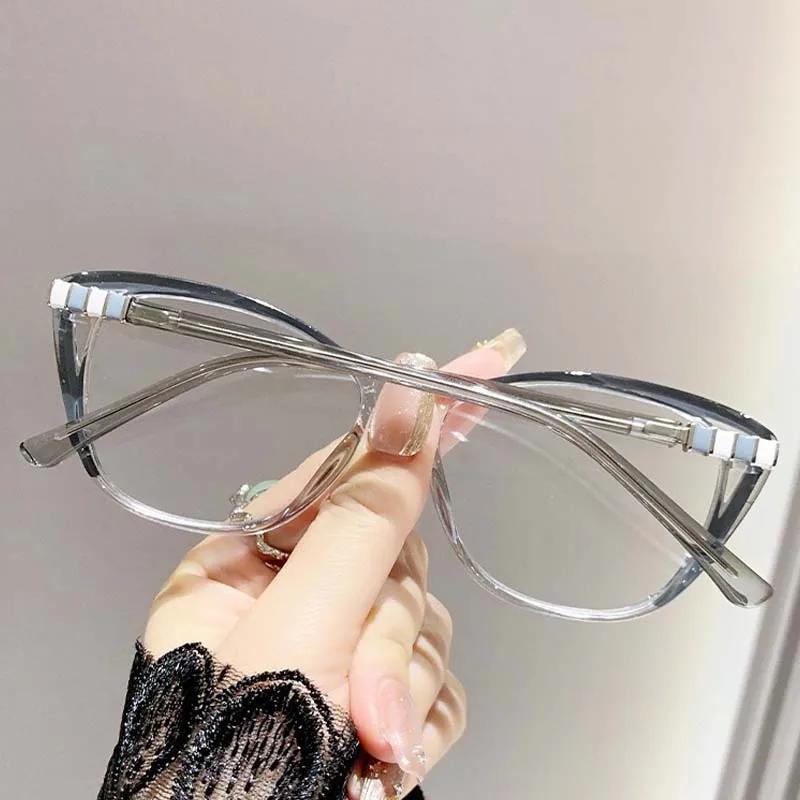 New Pochromic Myopia Glasses Anti-blue Light Cat Eye Sunglasses for Women Color Changing UV Protection Goggle Shades