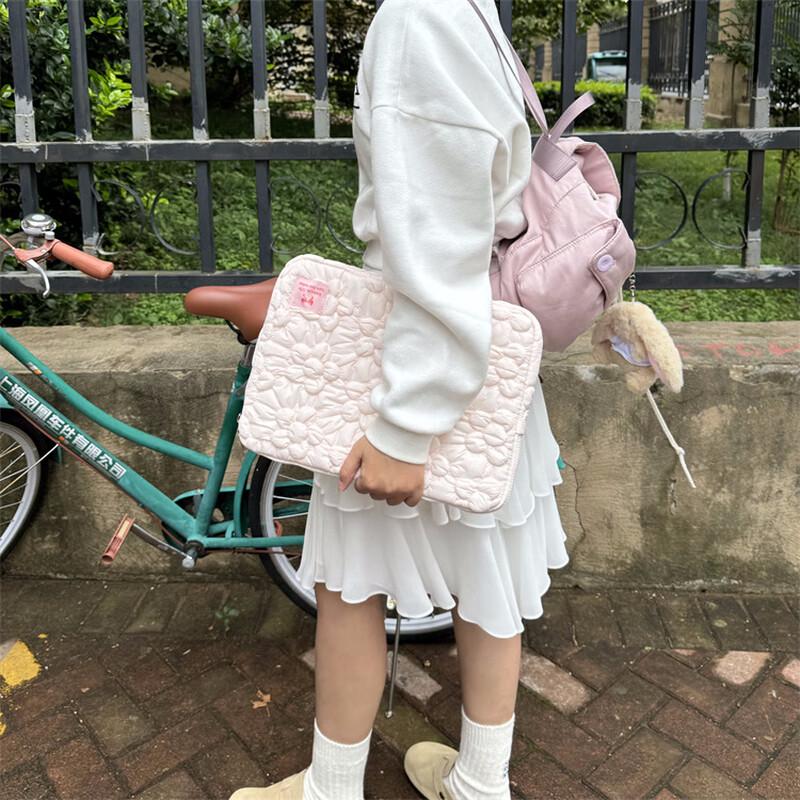 Li Shen Embroidered Bubble Flower Laptop & Tablet Sleeve