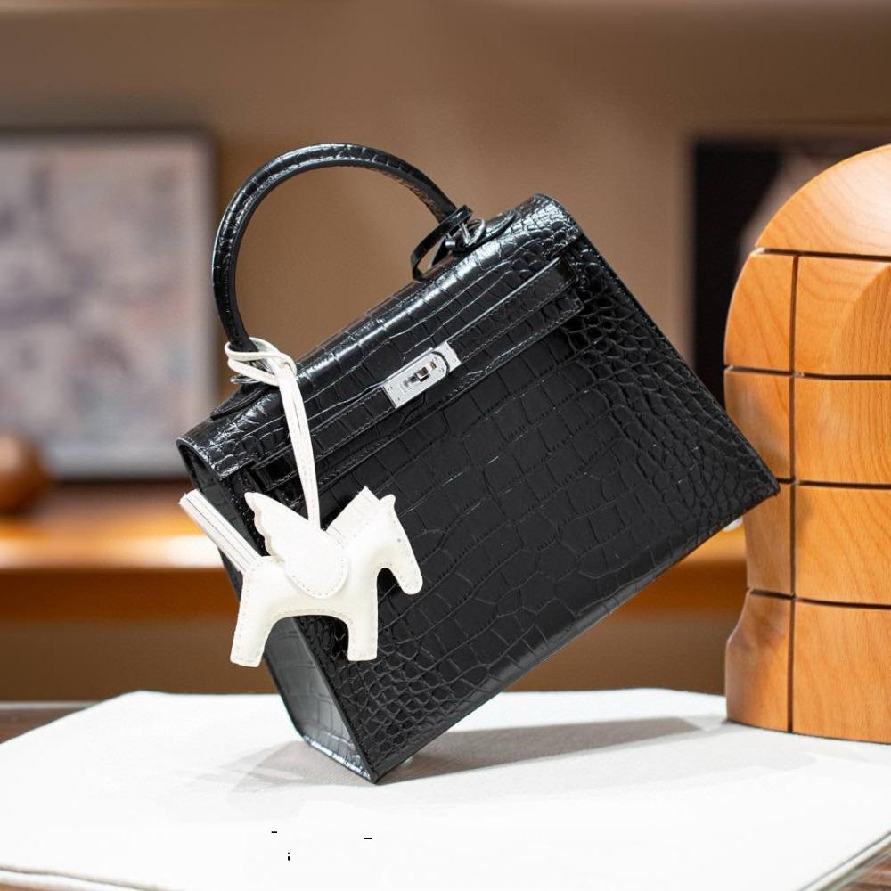 Top-grain Cowhide Crocodile Pattern Second-generation Commuter Crossbody Single-shoulder Bag, High-end Leather Hand-held Women's Bag