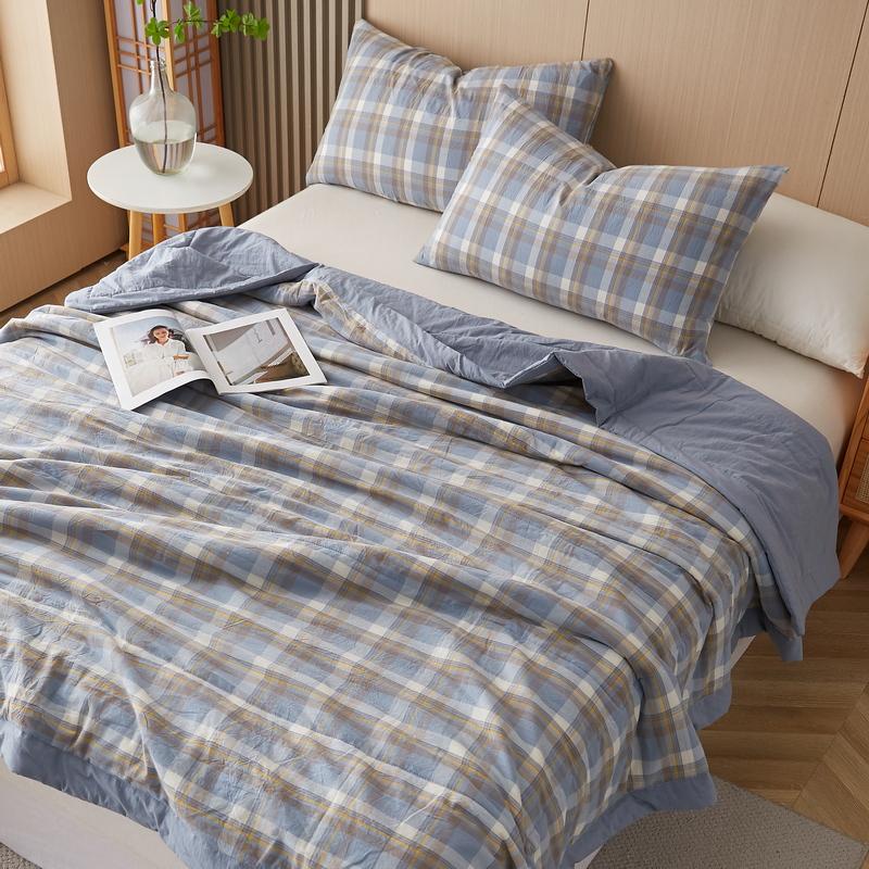 Simple Geometric Plaid Summer Quilt Japanese Style Soft Skin-friendly Air Conditioning Thin Quilt Bedroom Travel Throw Blanket