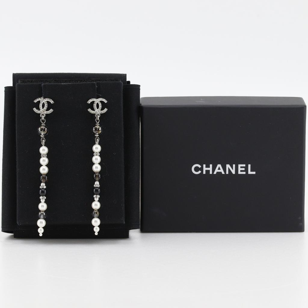 CHANEL COCO Mark Earring long Silver metallic/Fake pearl/Rhinestone 11.0g Women Used
