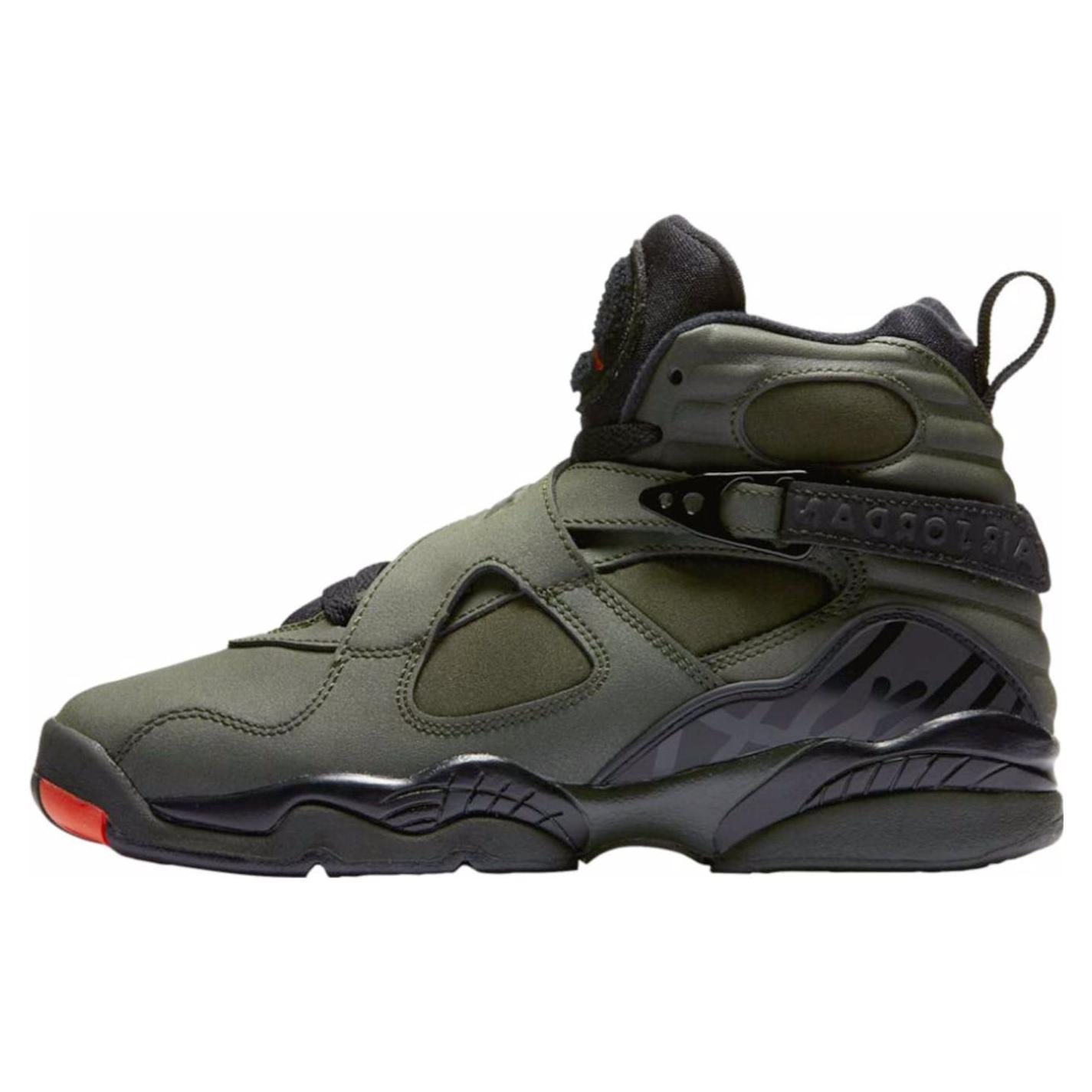 

Новые Jordan 8 Retro Take Flight Undefeated GS 305368-305 36