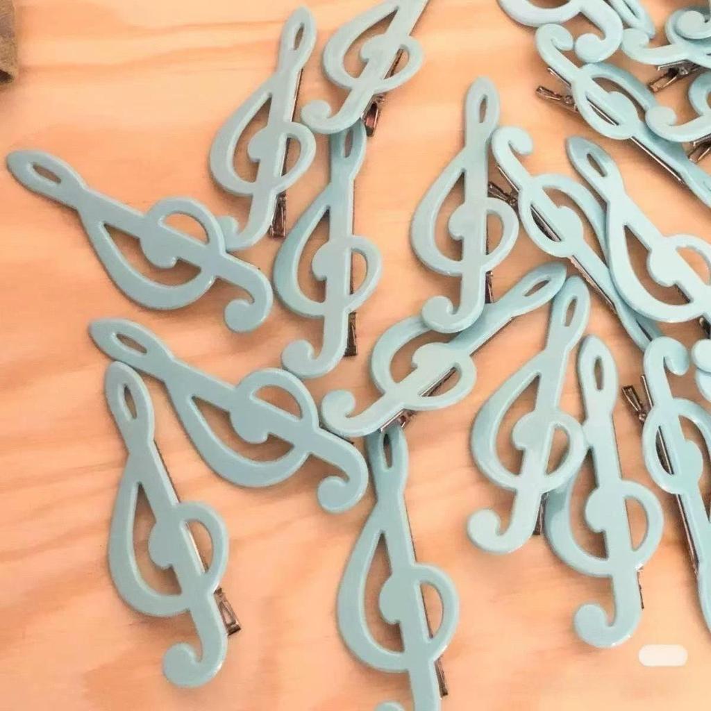 Lucky Retro Music Note Hair Clip - Versatile Sweet Bangs Clip for Girls, Students, and Fine Hair.